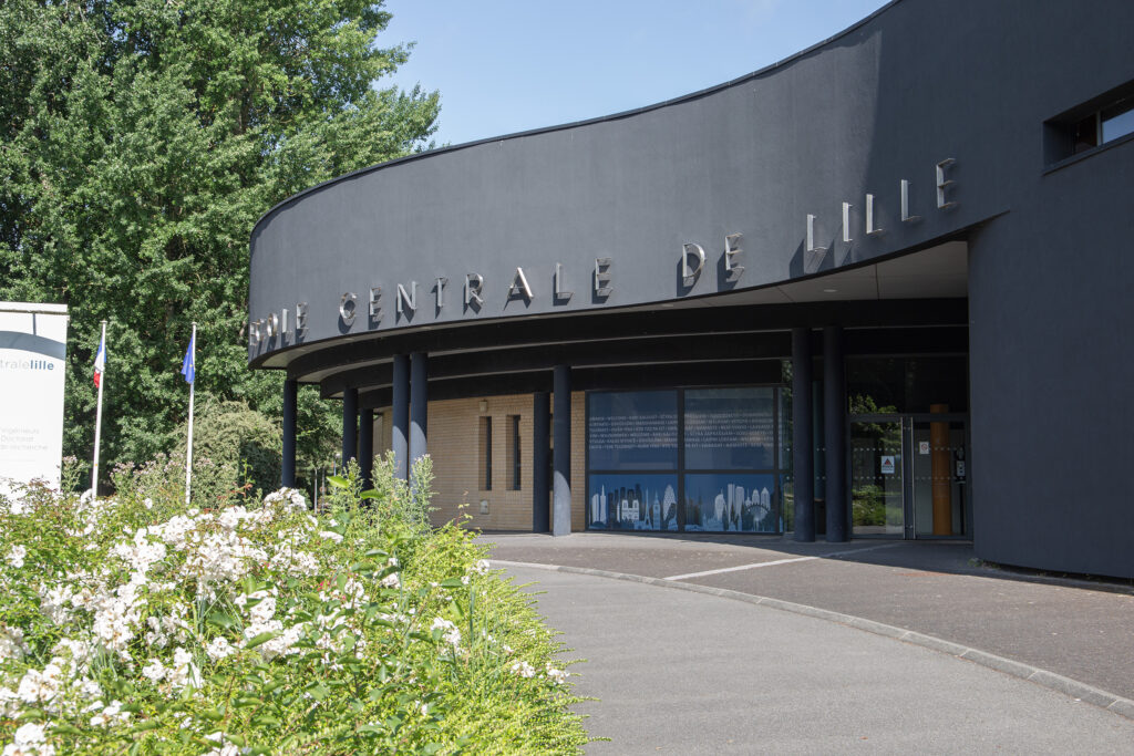 Large satisfecit pour Centrale Lille Institut de la part du Hcéres